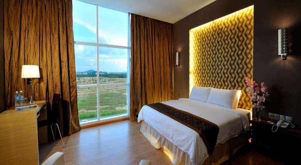 Courtyard Hotel 1Borneo Kota Kinabalu Esterno foto