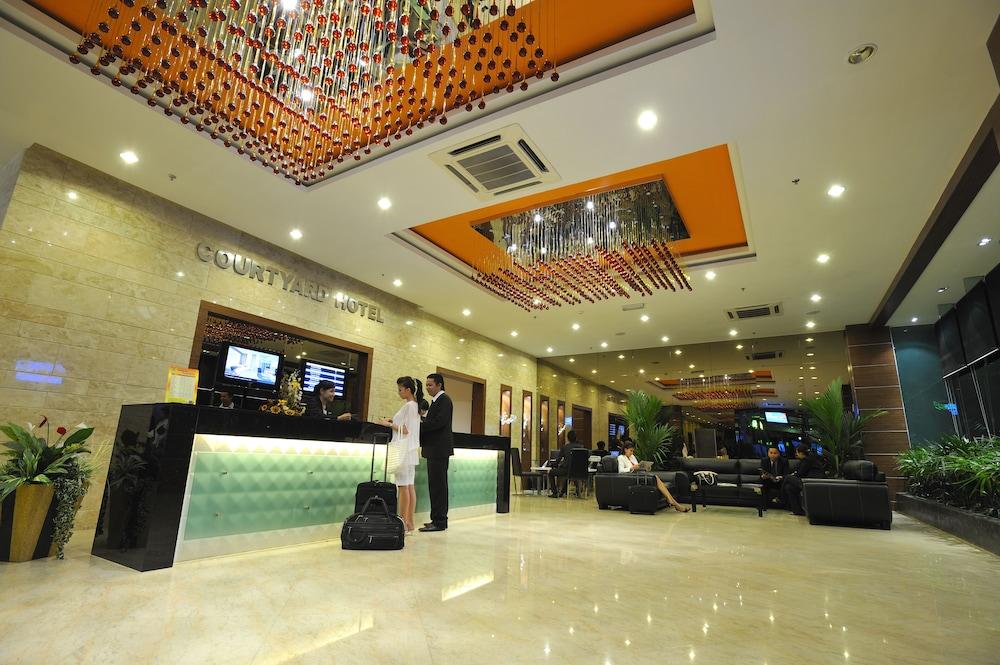 Courtyard Hotel 1Borneo Kota Kinabalu Esterno foto